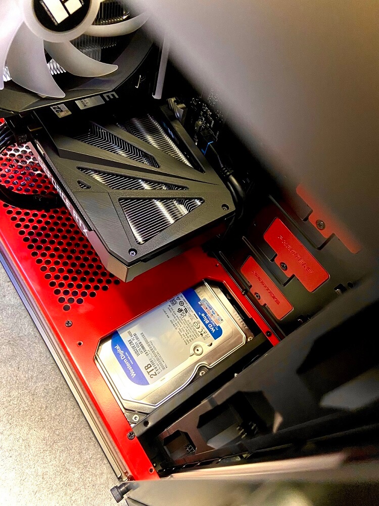 Phanteks Eclipse P400 Black/Red Tempered Glass