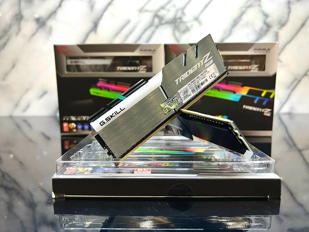 GSkill Trident Z RGB - 16GB (2x8GB) DDR4 - Bus 3600MHz Cas 18 ( R-3600C18D-16GTZR )