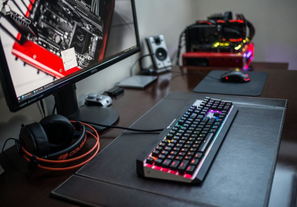 Cougar Attack X3 RGB Premium - Cherry MX Mechanical Aluminium Gaming Keyboard