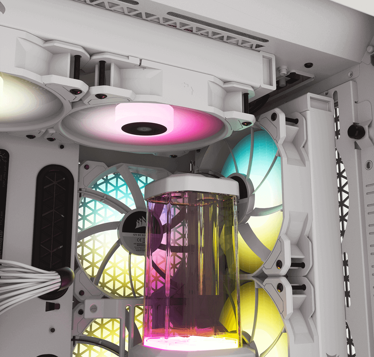 Corsair 5000D AIRFLOW Tempered Glass Mid-Tower ATX Case - White Corsair 5000D AIRFLOW Tempered Glass Mid-Tower ATX Case - White