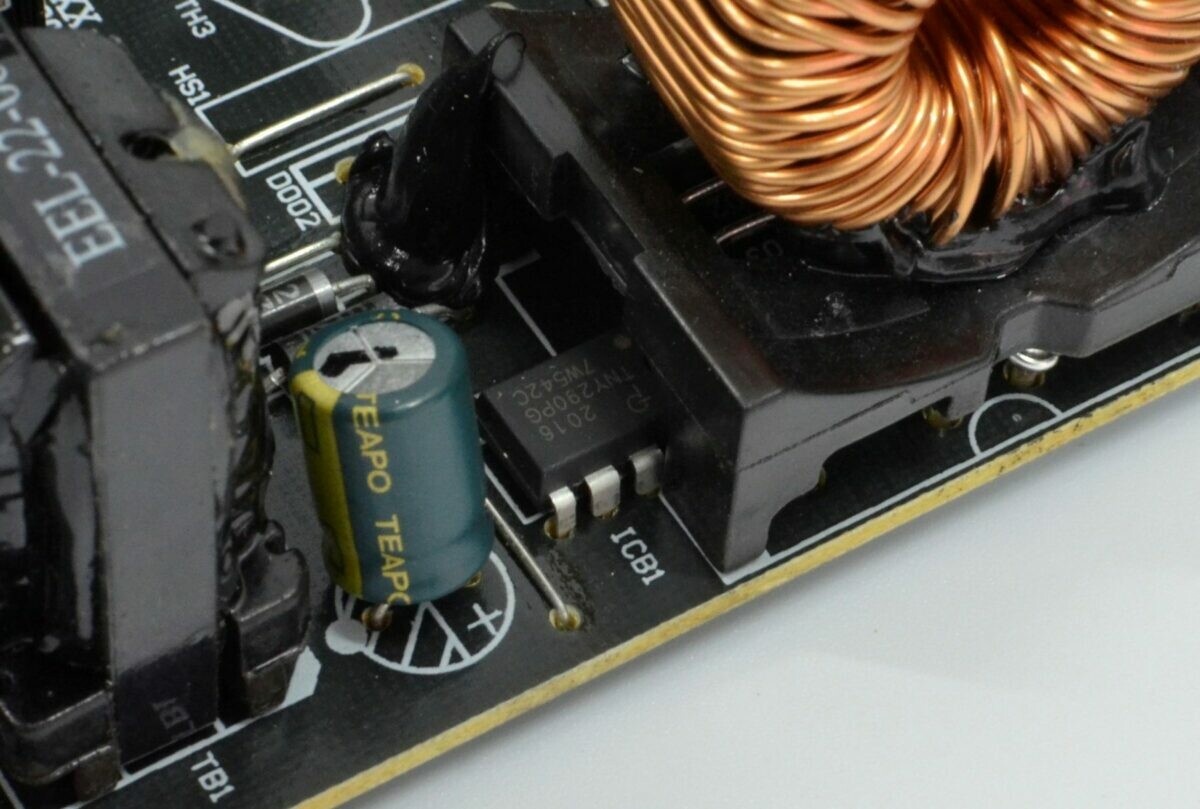 EVGA 550 B5 - 80+ BRONZE 550W - Fully Modular