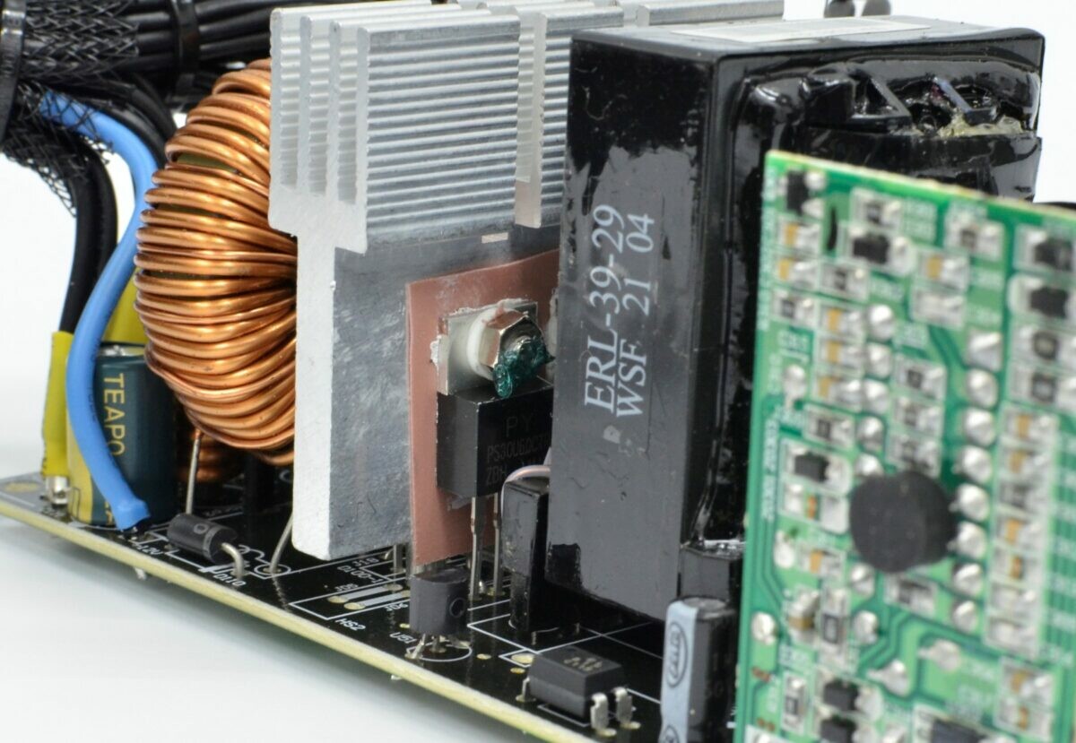 EVGA 600 BR - 80+ BRONZE 600W - Hard Line