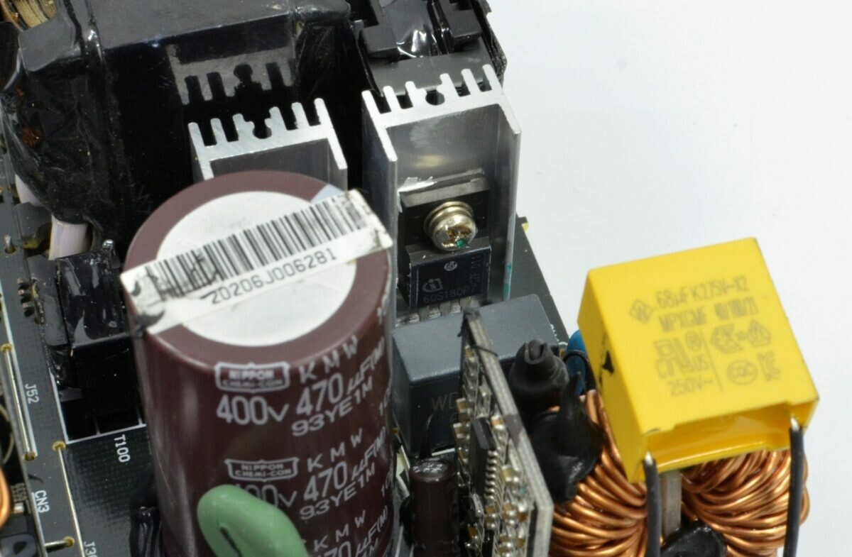 EVGA SuperNOVA 550 GT - 80+ GOLD 550W - Fully Modular EVGA SuperNOVA 550 GT - 80+ GOLD 550W - Fully Modular