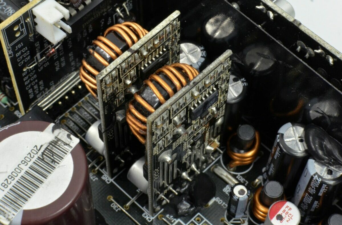 EVGA SuperNOVA 550 GT - 80+ GOLD 550W - Fully Modular EVGA SuperNOVA 550 GT - 80+ GOLD 550W - Fully Modular