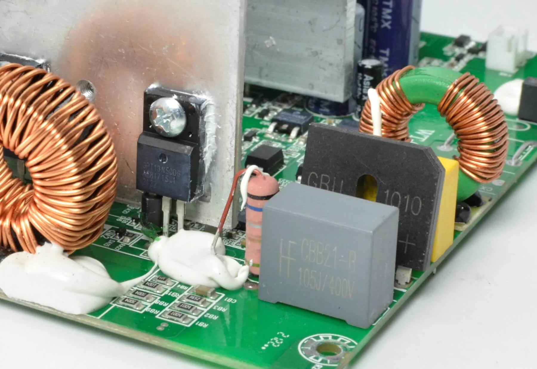 Infinity ECO 550W Single Rail – True Power