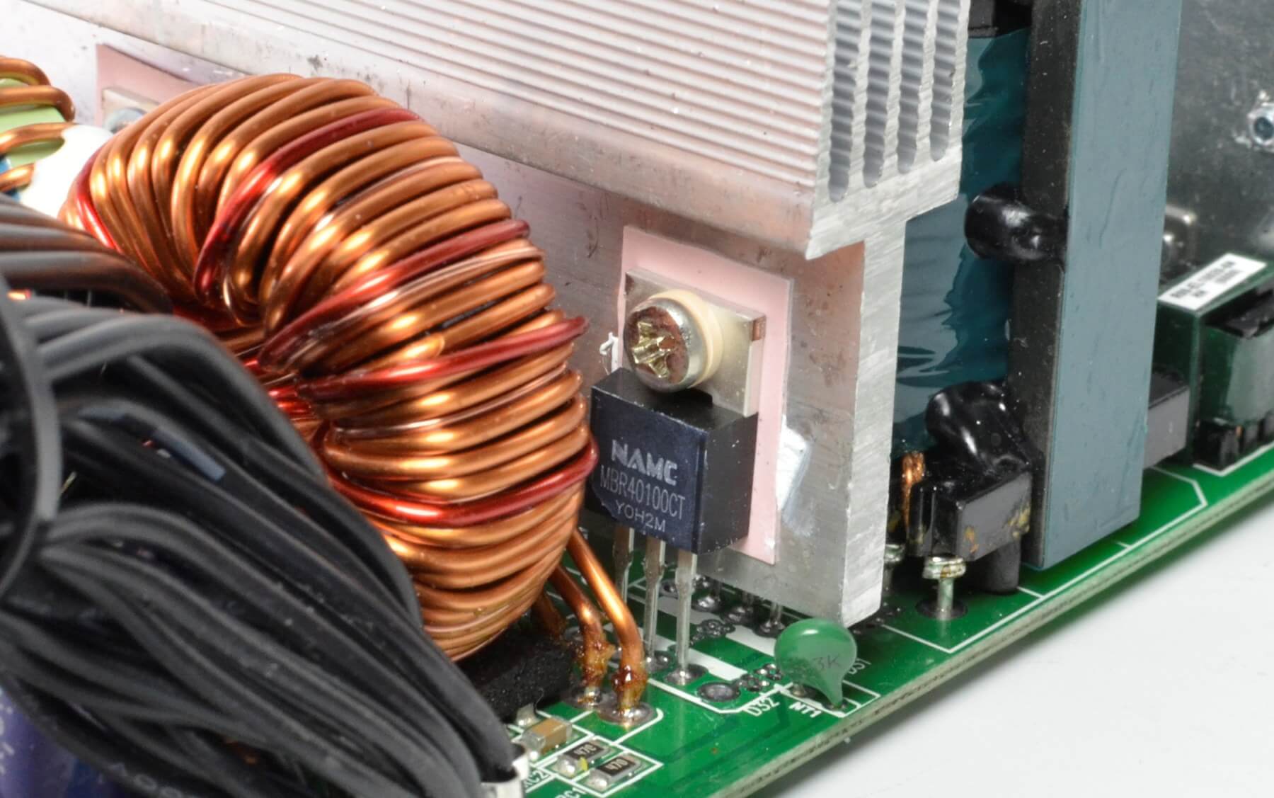 Infinity ECO 550W Single Rail – True Power