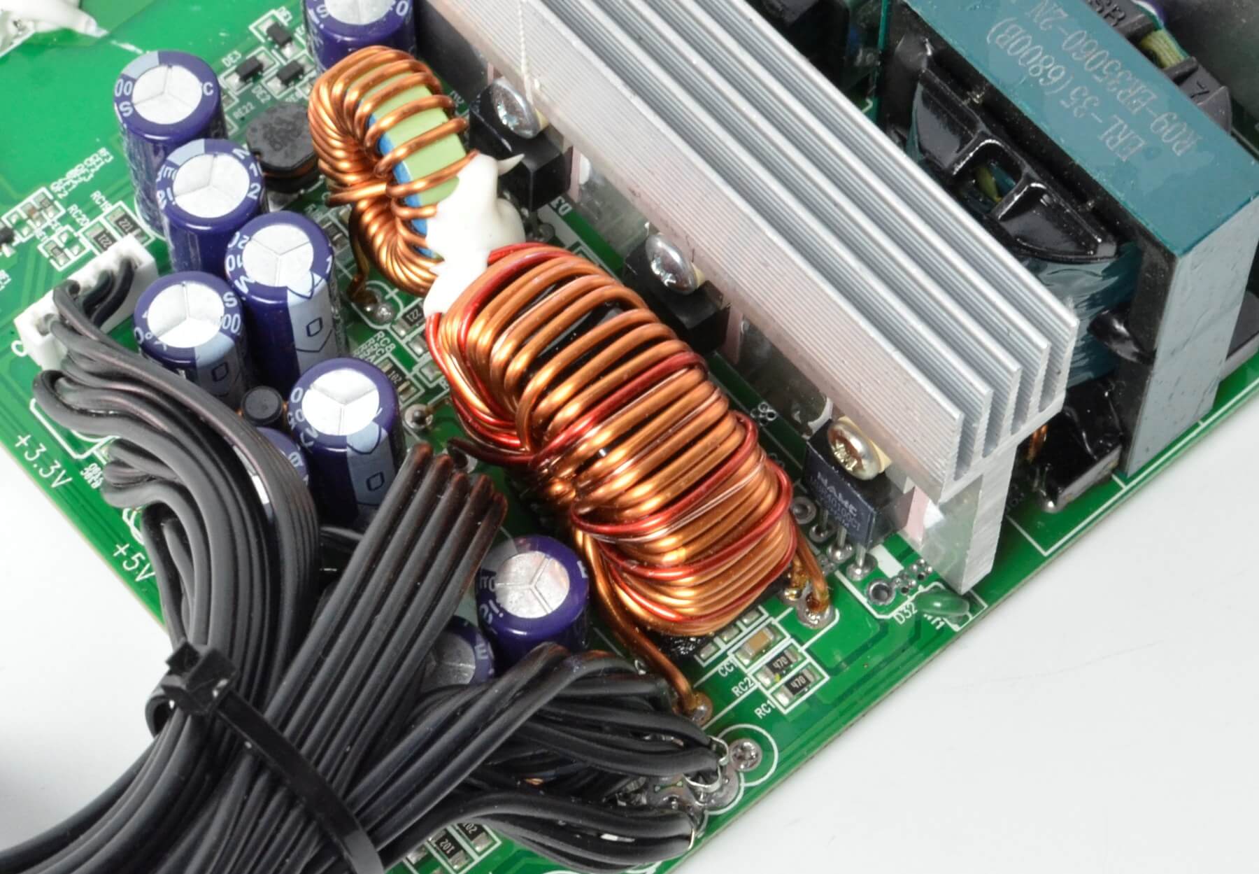 Infinity ECO 550W Single Rail – True Power