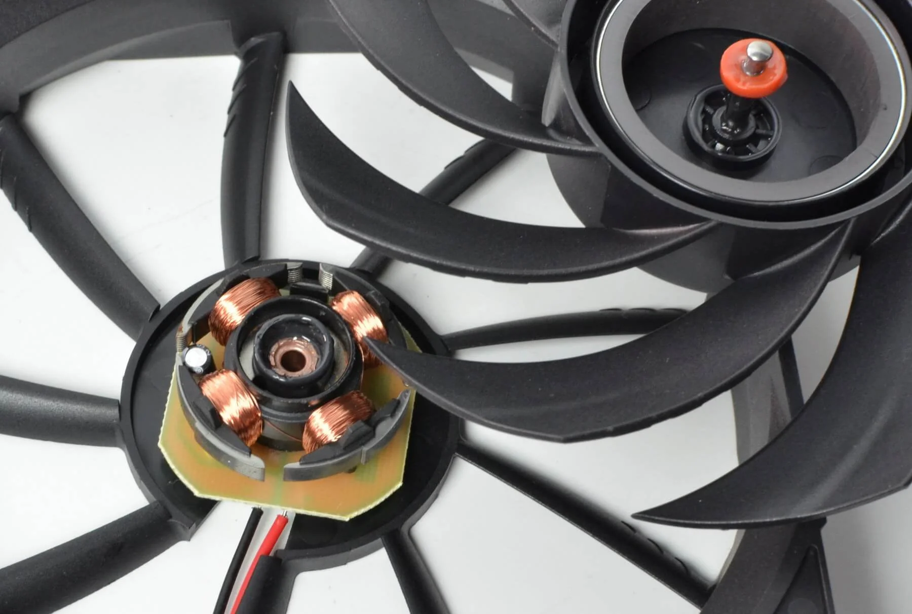 Infinity ECO 550W Single Rail – True Power