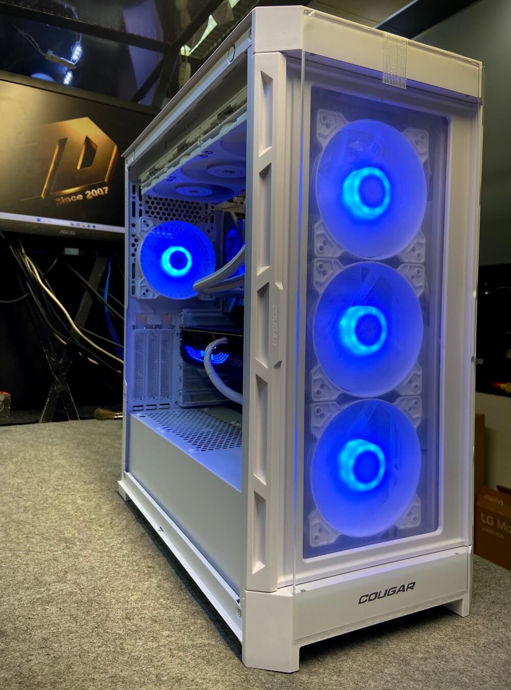 Cougar Duoface Pro RGB (White) - Mid-Tower Case