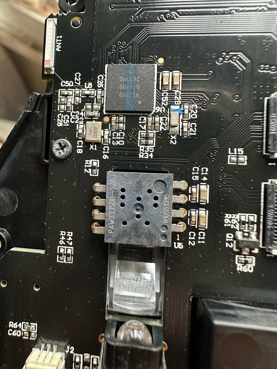 EVGA X20 Gaming Mouse - Wireless - Black - Customizable - 16,000 DPI - 5 Profiles - 10 Buttons - Ergonomic